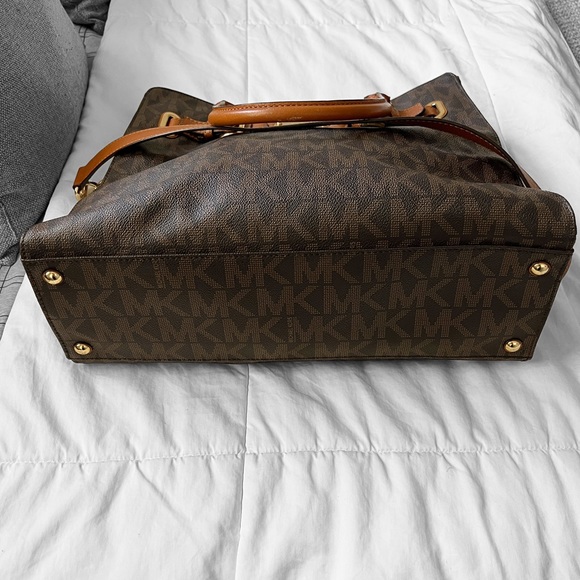 Michael Kors MK Signature PVC Hamilton Large Satchel Tote - Picture 8 of 15